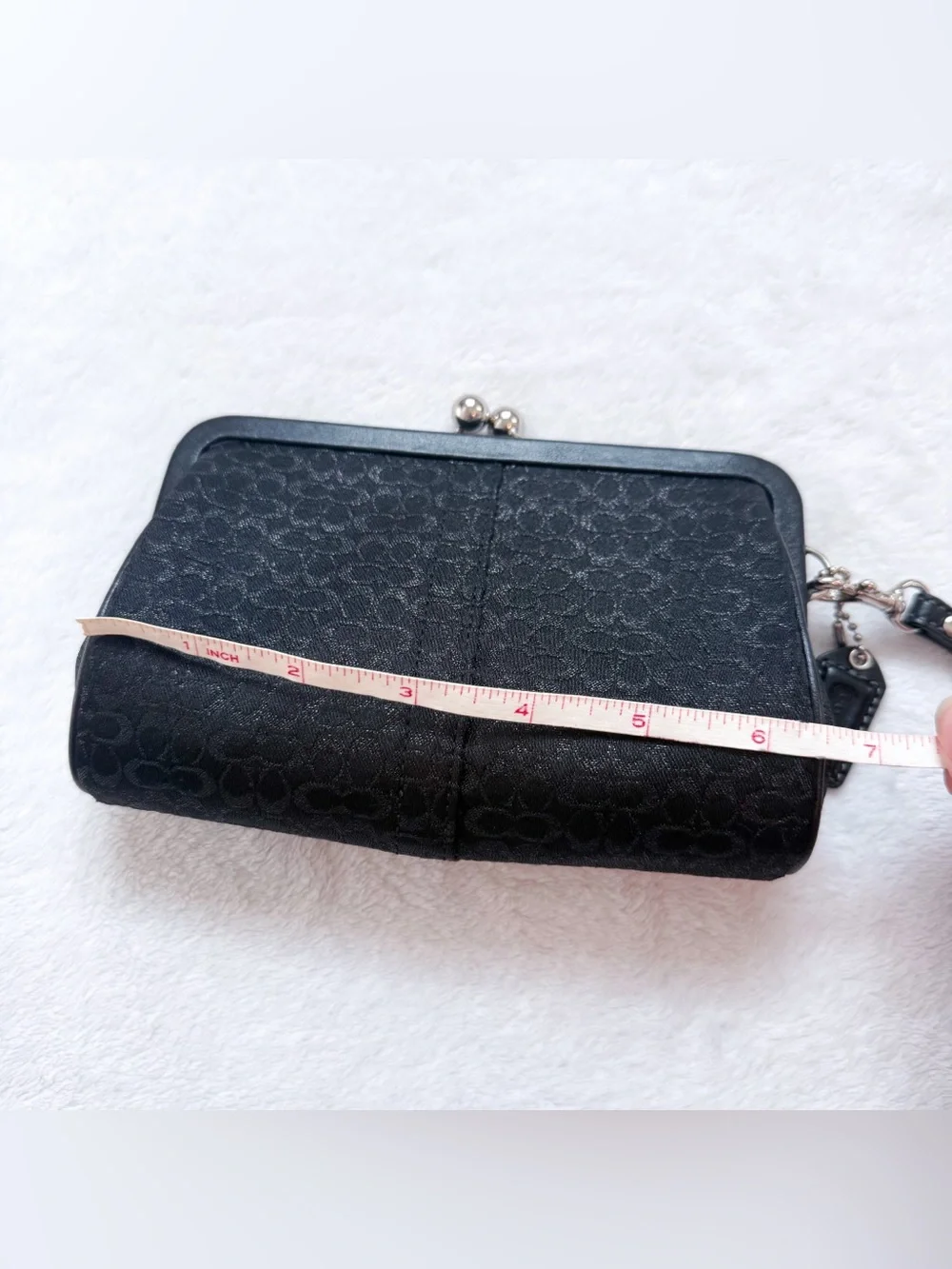 Vintage Coach Y2K Black Optic Lurex Framed Soho Kisslock Clutch Wristlet EUC